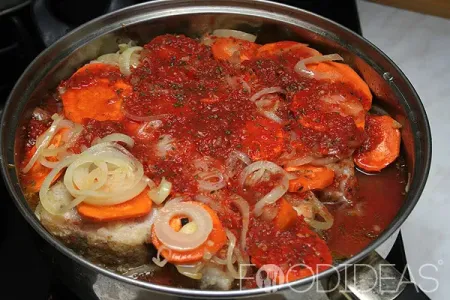 Минтай с овощами в томатном соусе в домашних условиях рецепт с фото