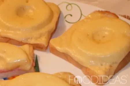 Бутерброды с ананасом