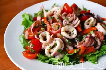 Салат с кальмарами - самый вкусный пошаговый рецепт с фото от Высоцкой