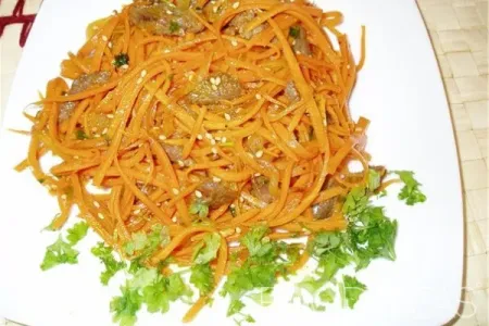  Салат с отварной говядиной и корейской морковкой: самый вкусный рецепт