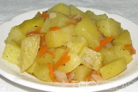 Тушеная картошка в духовке