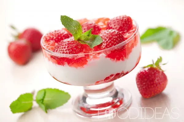 Легкий рецепт ягодного десерта – то, что нужно для жаркого лета!
