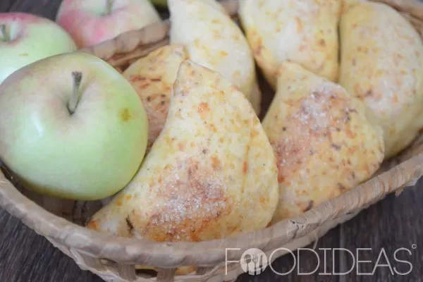 Вкусные пирожки с яблоками