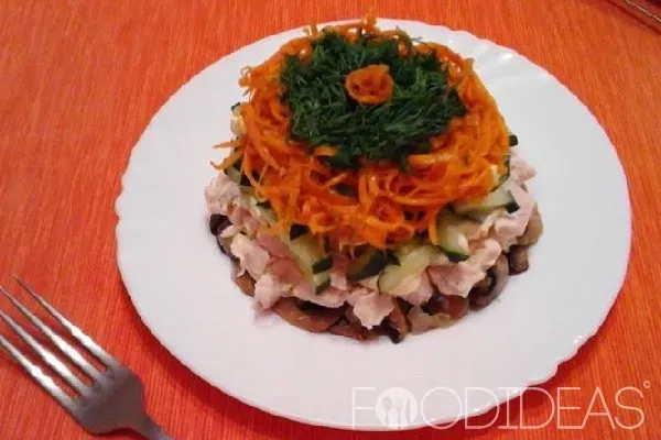 Салат "Восторг" с корейской морковкой