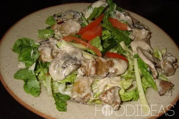 Салат с печенью и грибами